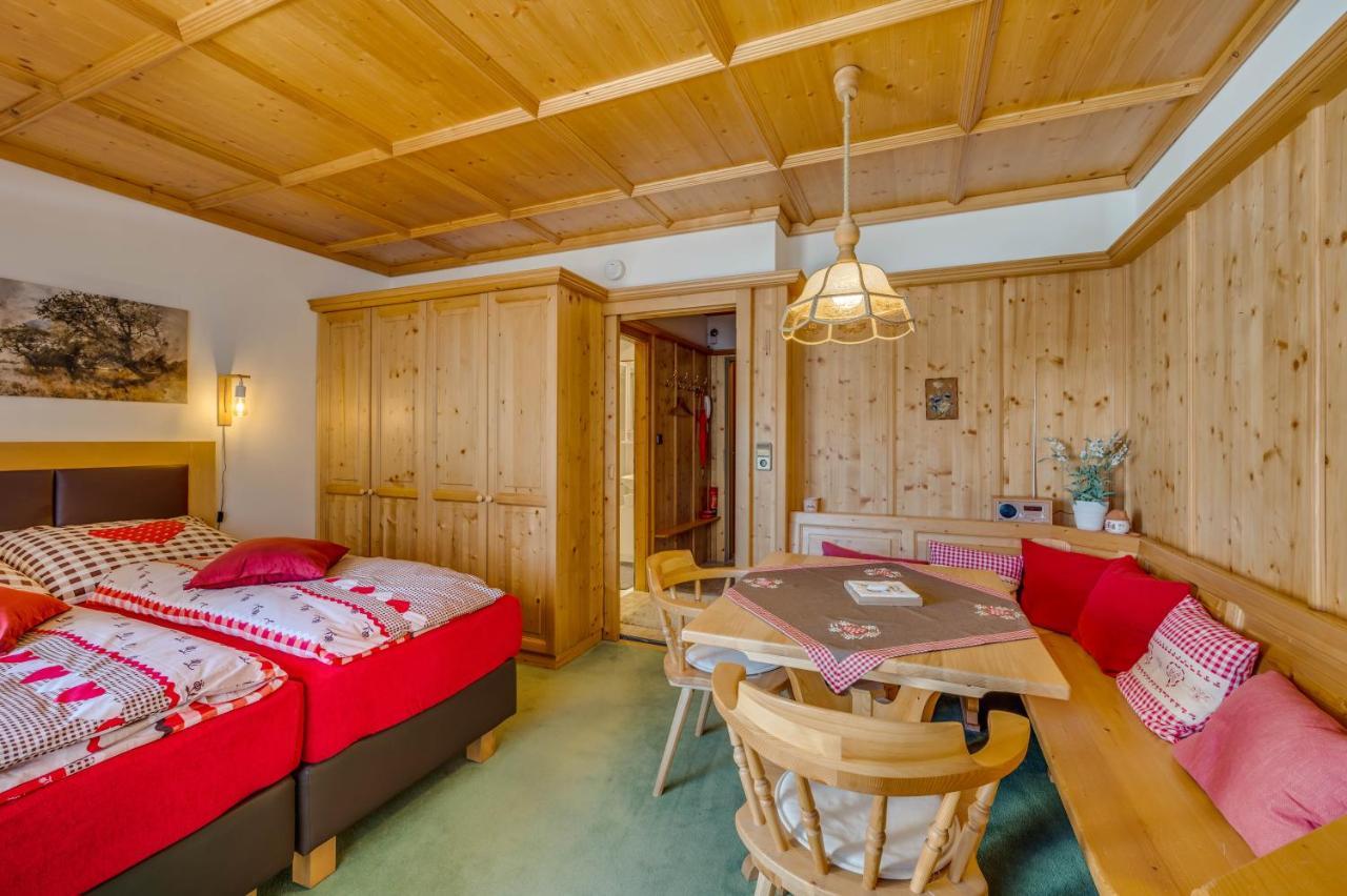 Olympiastraße * Seefeld in Tirol